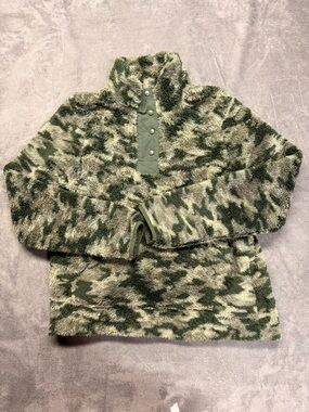 Eddie Bauer Kids Green Camo Plush Pull-Over Jacket - for age 10-12